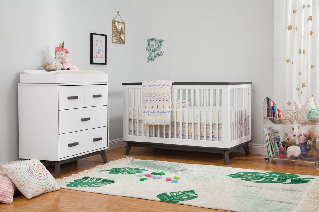M5801WSL,Scoot 3-in-1 Convertible Crib w/Toddler Bed Conversion Kit in White&Slate Finish